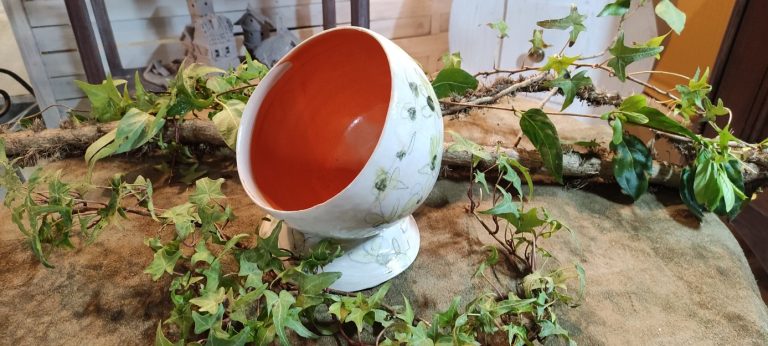 Pot à plante décor végétalisé et orange
