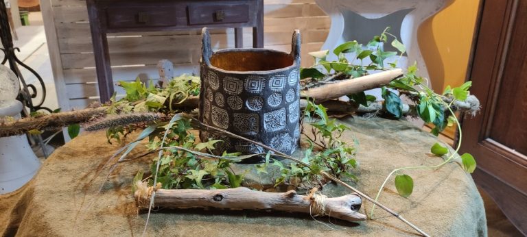 Pot à plantes rond à anses