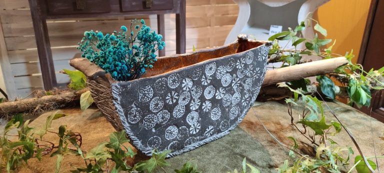 Pot de fleurs noir impression demi cercle
