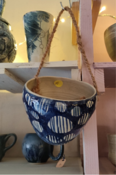 Poterie suspension