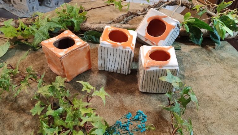 Pots cube rayés